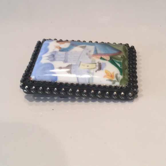 ✨SALE✨Vintage Brooch - Picture 5 of 5